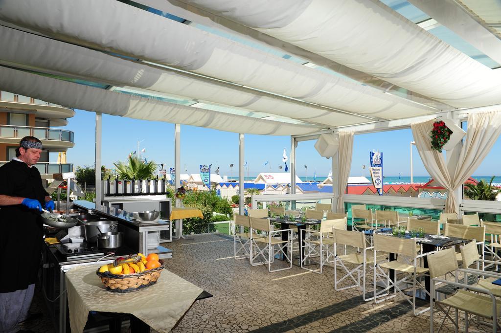 Hotel Vienna Cattolica Dış mekan fotoğraf