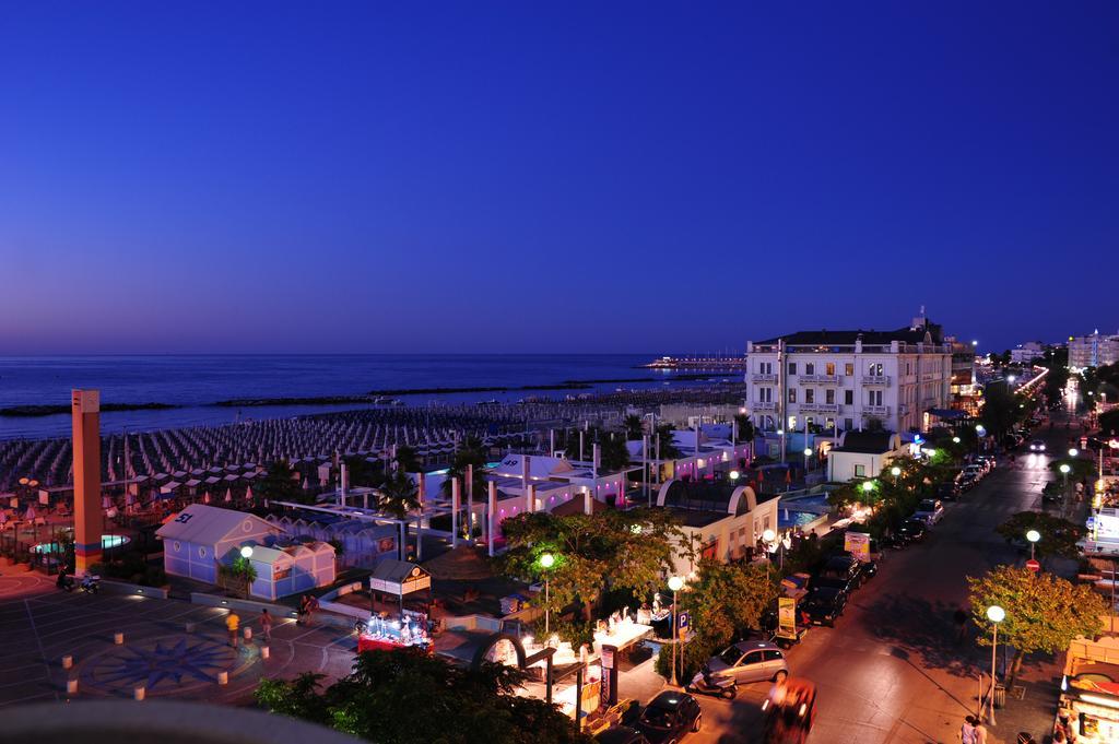 Hotel Vienna Cattolica Dış mekan fotoğraf