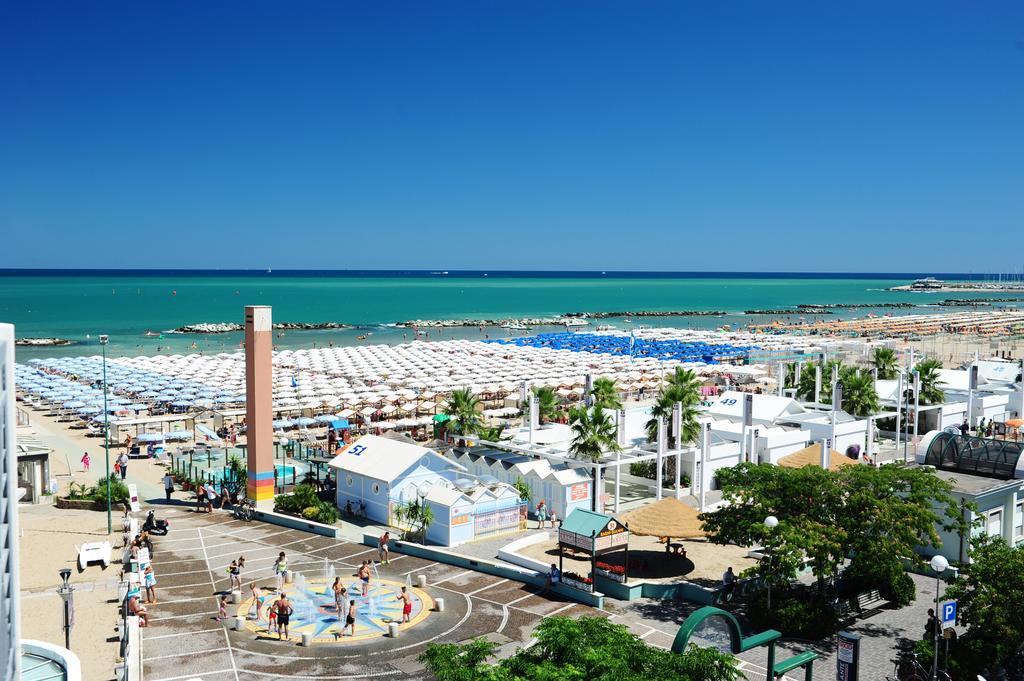 Hotel Vienna Cattolica Dış mekan fotoğraf