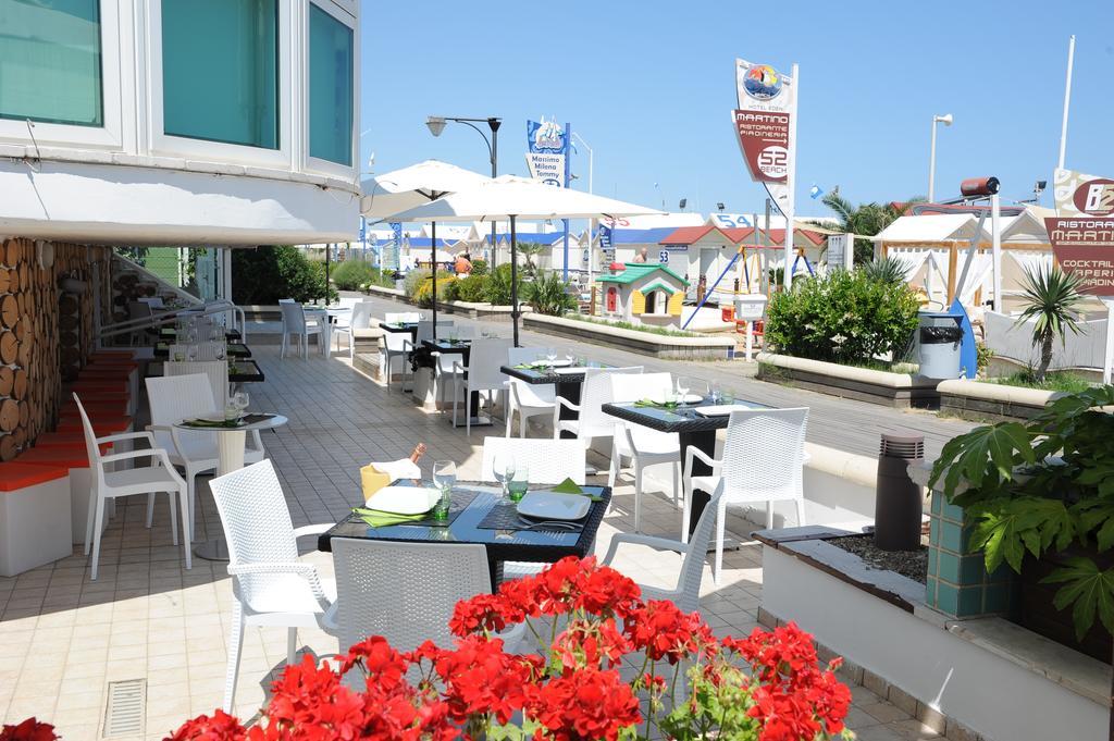 Hotel Vienna Cattolica Dış mekan fotoğraf