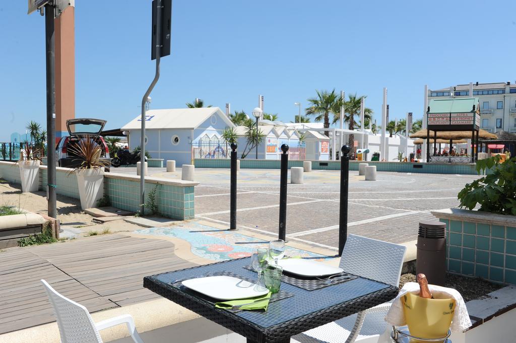 Hotel Vienna Cattolica Dış mekan fotoğraf