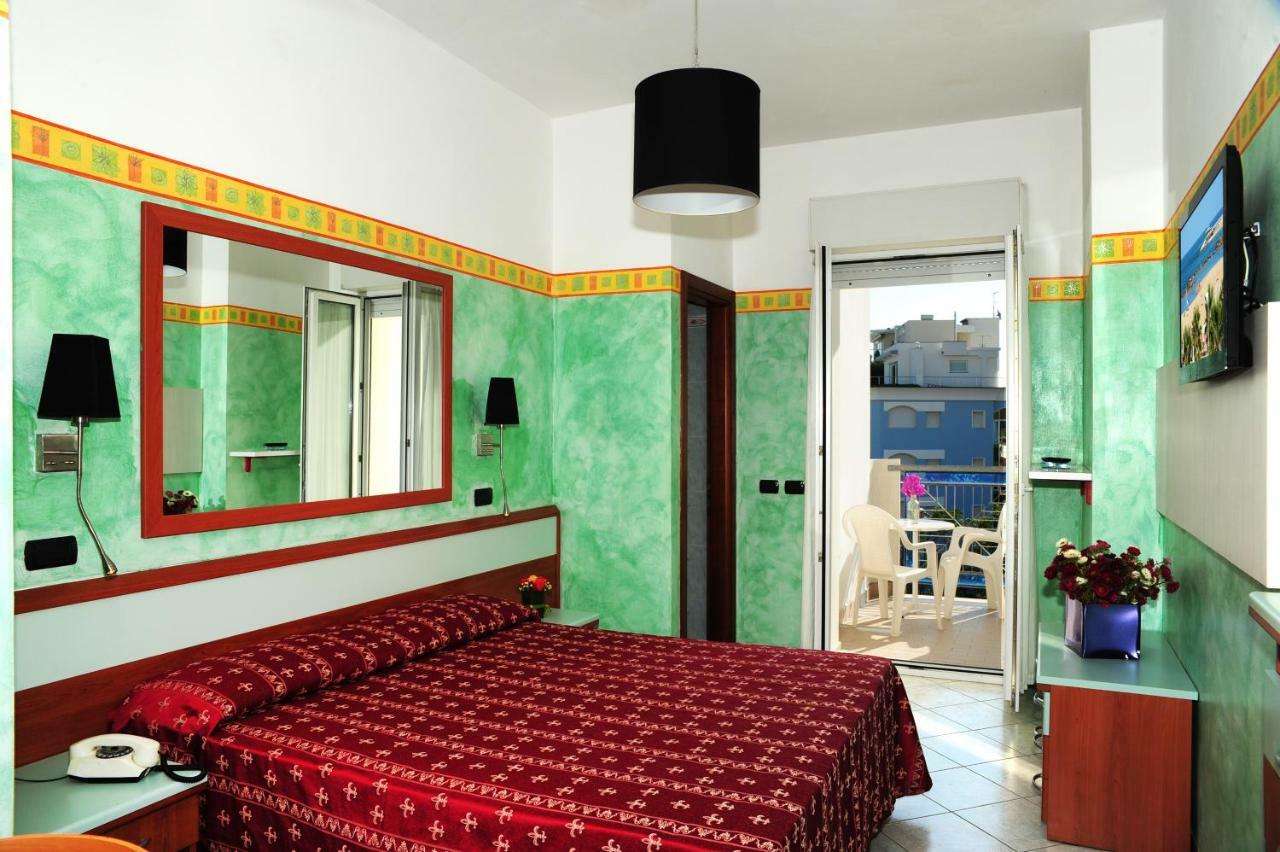 Hotel Vienna Cattolica Dış mekan fotoğraf