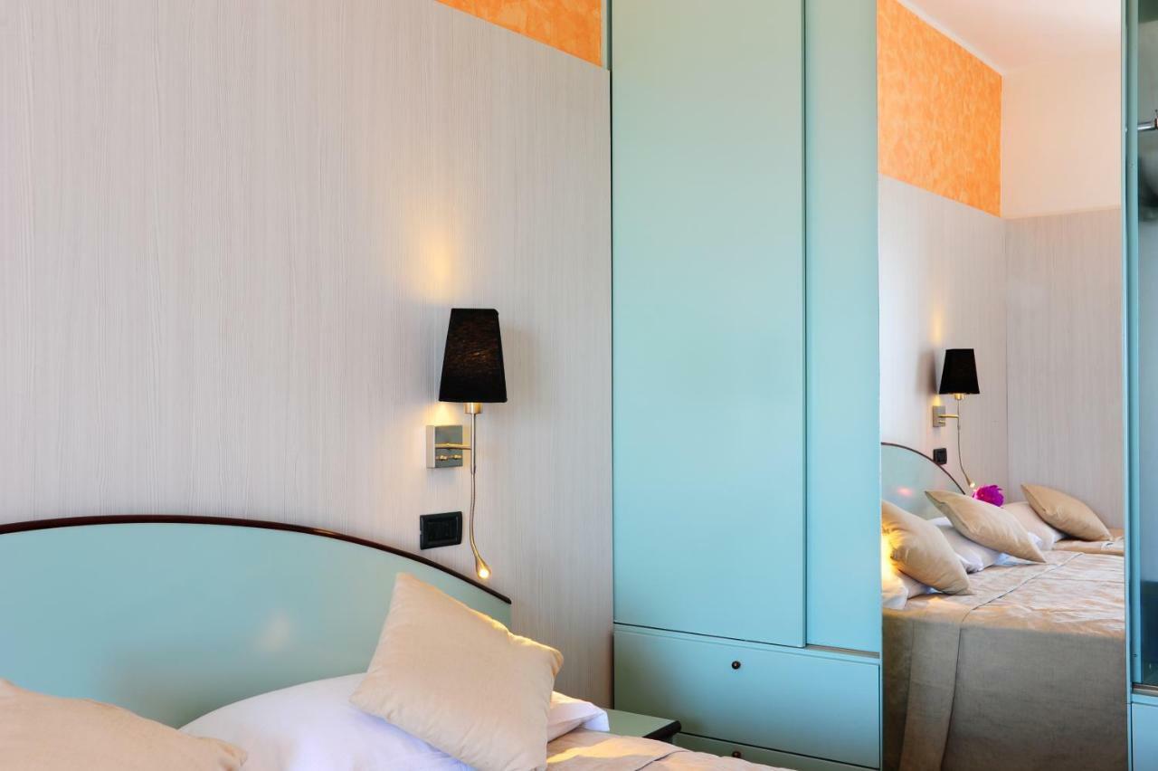 Hotel Vienna Cattolica Dış mekan fotoğraf