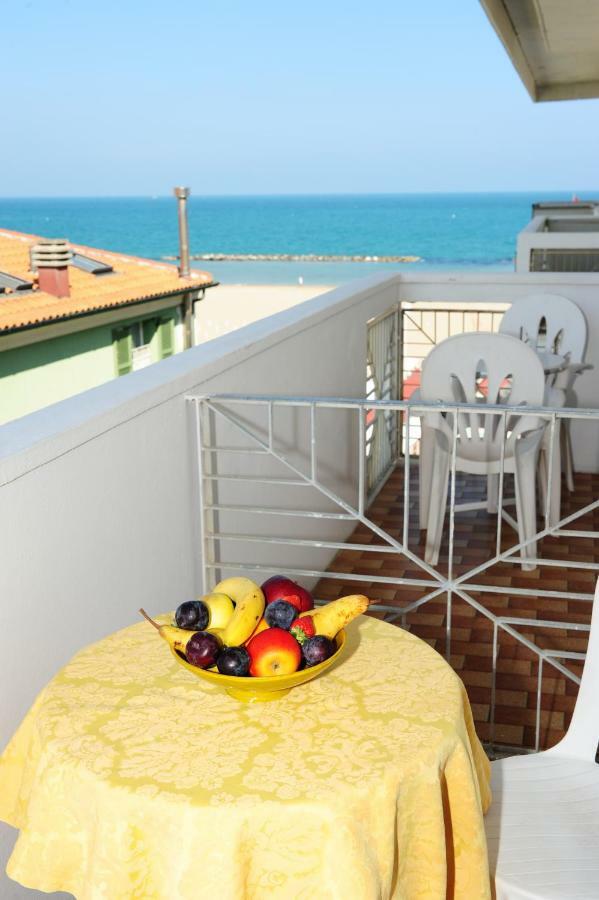 Hotel Vienna Cattolica Dış mekan fotoğraf